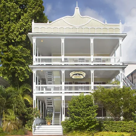 Island City House-3