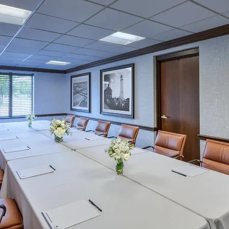 Doubletree By Hilton Port Huron-3