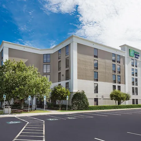 Holiday Inn Express & Suites Wilmington-University Center By Ihg-3