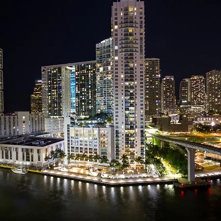 Comfort Inn & Suites Downtown Brickell-Port Of Miami-3