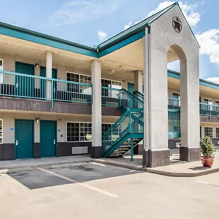 Americas Best Value Inn Fort Worth-3