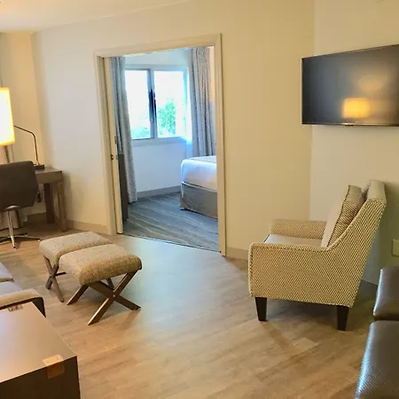 Windmill Suites Surprise - Phoenix, An Ascend Collection Hotel-2