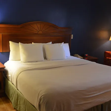 Eagles Nest Inn-3