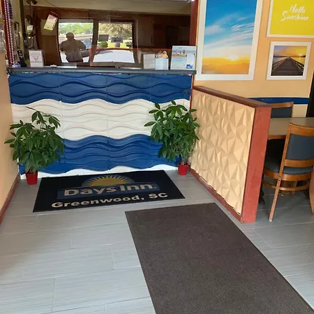 Days Inn By Wyndham Greenwood Sc-2