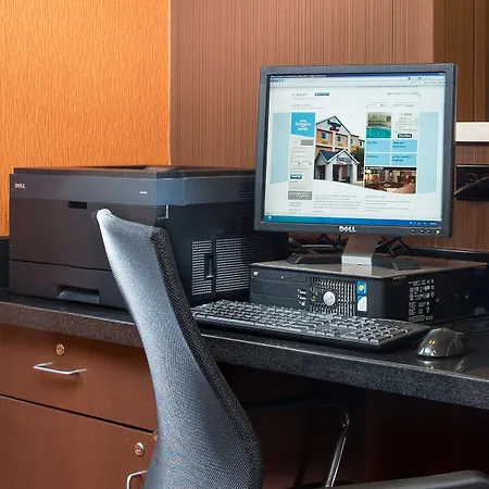 Fairfield Inn & Suites Peru-2