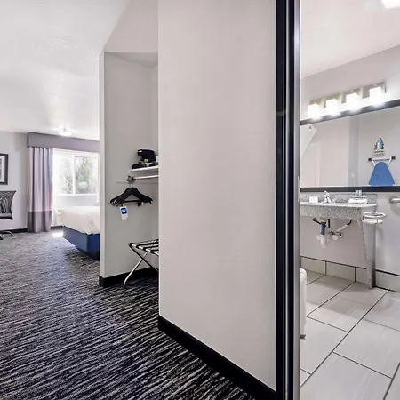 Best Western Santa Fe-3