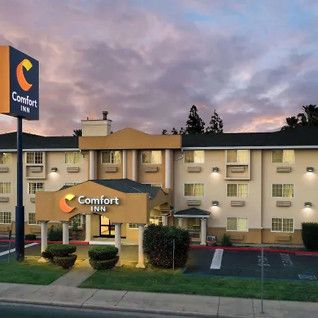 Comfort Inn Modesto-2