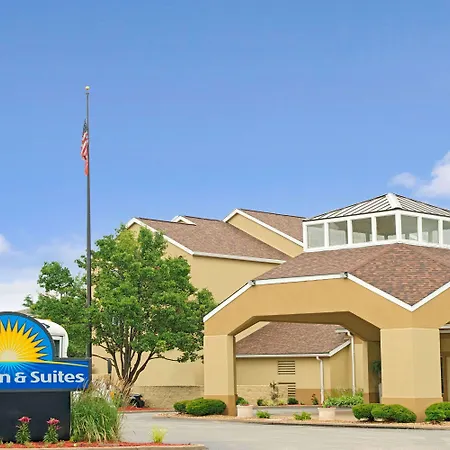 Days Inn By Wyndham St. Louis/Westport Mo-2