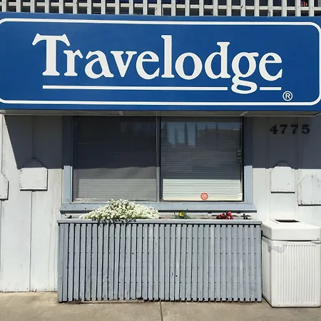 Travelodge By Wyndham Clearlake-2