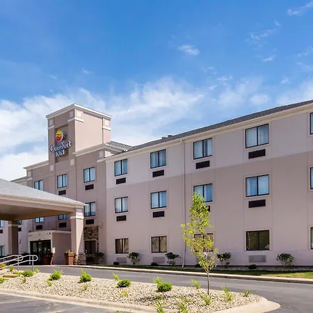 Comfort Inn La Porte-3