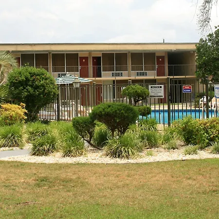 Quality Inn Americus-2