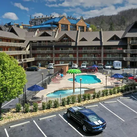 Crossroads Inn & Suites-3