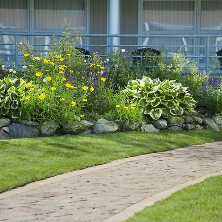 Hyannis Harbor Hotel (Adults Only)-3