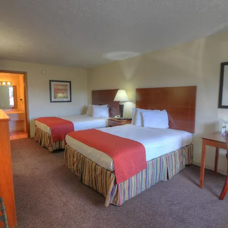 Days Inn By Wyndham Pigeon Forge South-2