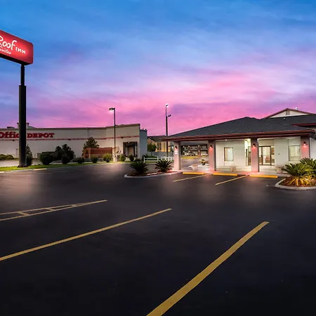 Red Roof Inn & Suites Thomasville-3