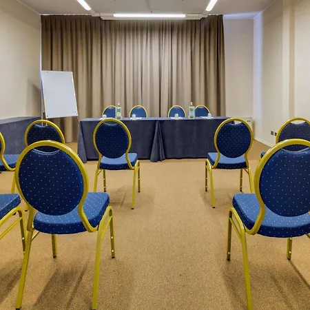 Best Western Plus Hotel Farnese-2