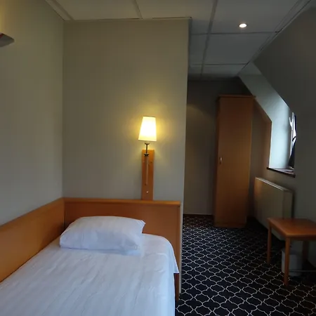 Safestay Brussels Grand Place-3