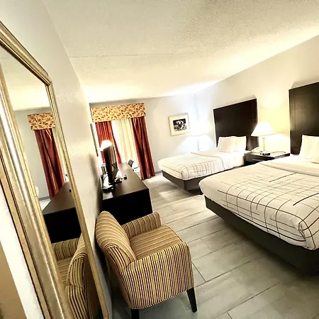 La Quinta By Wyndham Salina-3