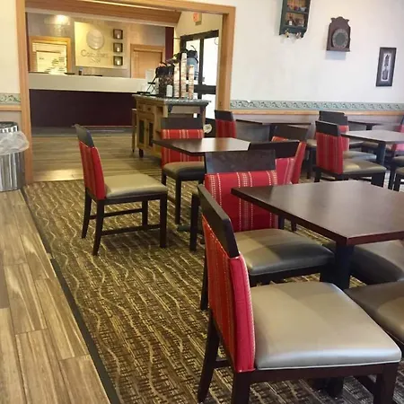 Comfort Inn Limon-2