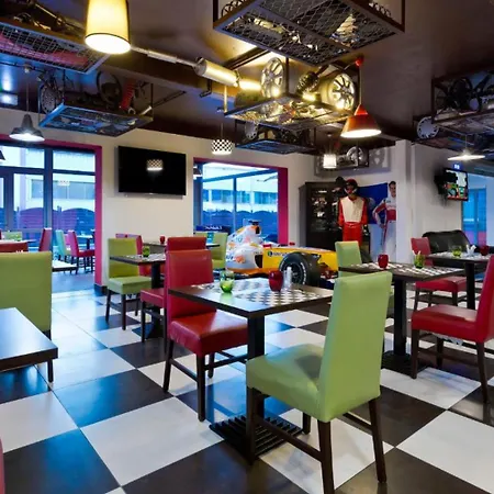 Enzo Hotels Reims Tinqueux by Kyriad Direct-2