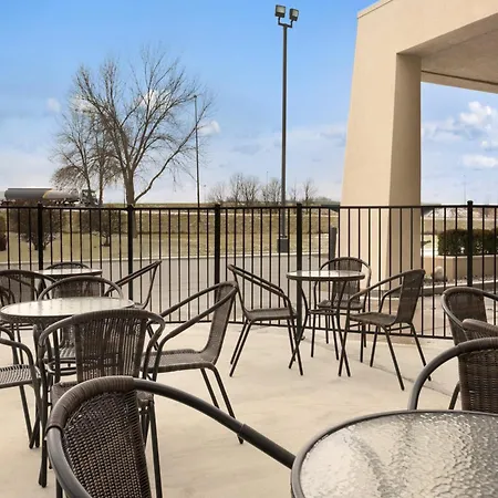 Baymont By Wyndham Springfield Il-2