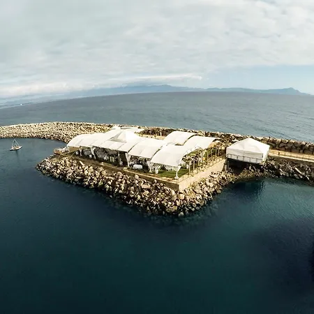 Hotel Coral & Marina-3
