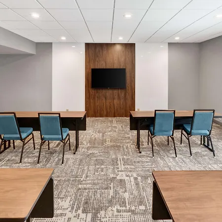 Hampton Inn Pittsburgh-Monroeville-3