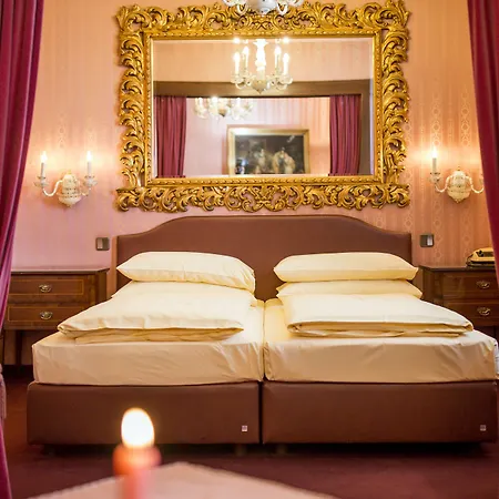 Hotel Palais Porcia-2