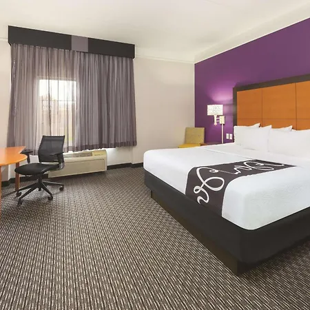 La Quinta By Wyndham Phoenix Mesa West-3