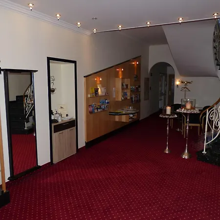 City Hotel By Celina-2
