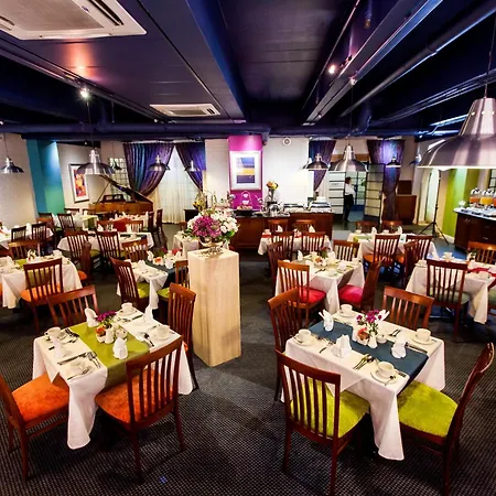 Cape Town Lodge Hotel-3