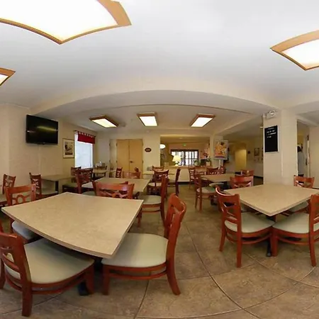 Econo Lodge Denver International Airport-2