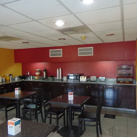 Quality Inn & Suites Dickson-2