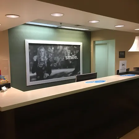 Hampton Inn Bedford-3