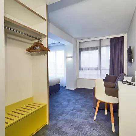 Kyriad Hotel Brest-2