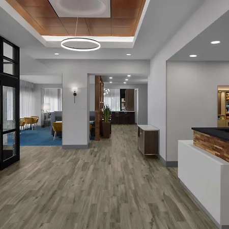 Hampton Inn Cleveland-Downtown-3