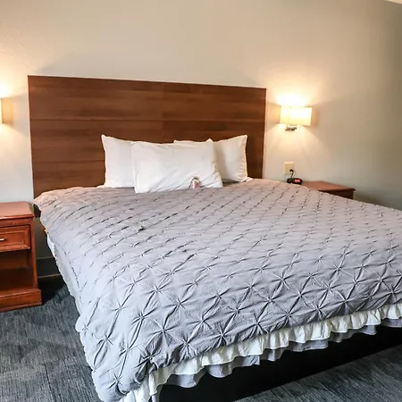 Lincoln Hotel-2