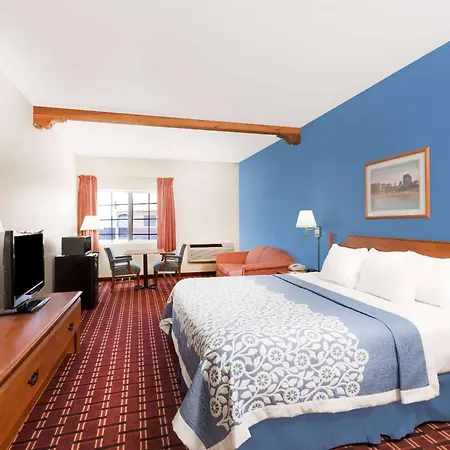 Days Inn & Suites By Wyndham Lordsburg-2