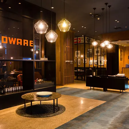 Beijing New World Centre Tongpai Hotel-3