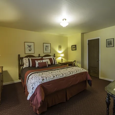 Historic Cary House Hotel-2