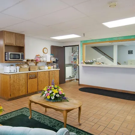 Americas Best Value Inn Torrington-2