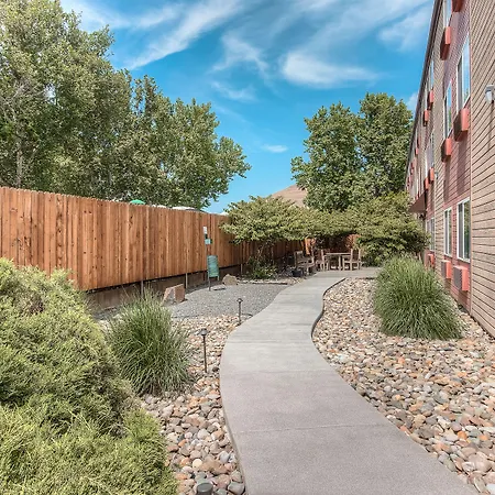 Best Western Plus Yakima Hotel-2