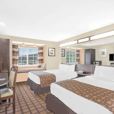 Microtel Inn & Suites By Wyndham Franklin-3