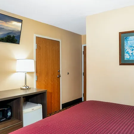 Guest Inn Pigeon Forge-2