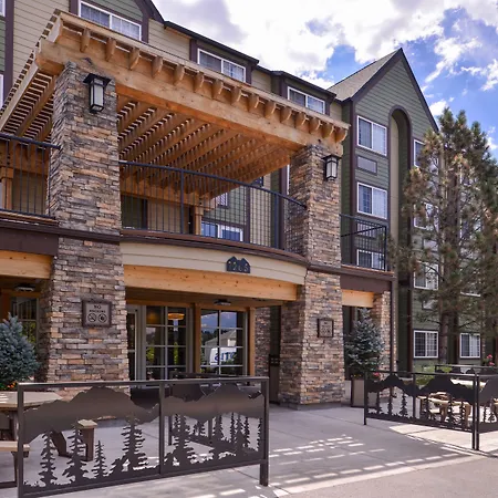 Best Western Plus Peak Vista Inn & Suites-2