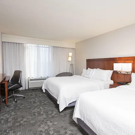 Courtyard By Marriott Louisville Downtown-3