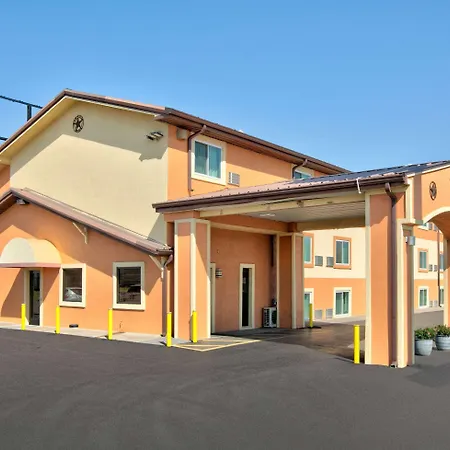 Super 8 By Wyndham Amarillo-2