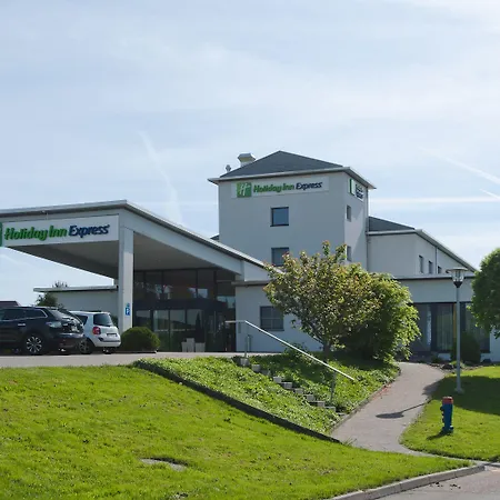 Holiday Inn Express Luzern-Neuenkirch By Ihg-2