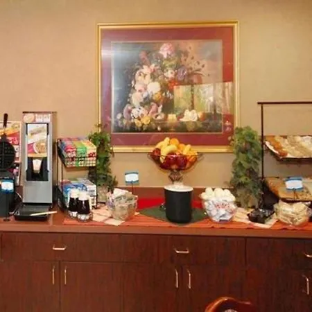 Quality Inn & Suites Tarboro - Kingsboro-2