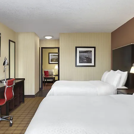 Four Points By Sheraton Hotel & Suites Calgary West-2